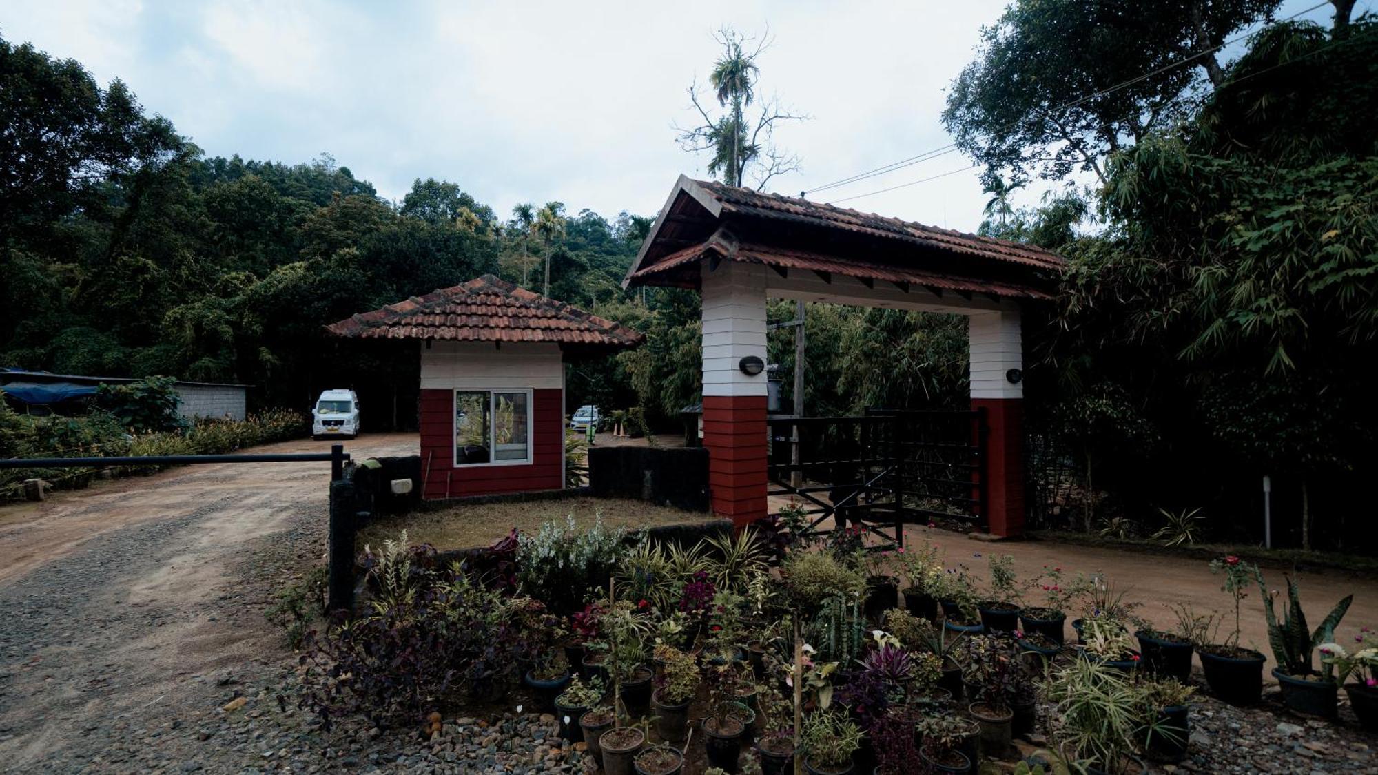 Vythiri Holiday Resort, Wayanad Kültér fotó