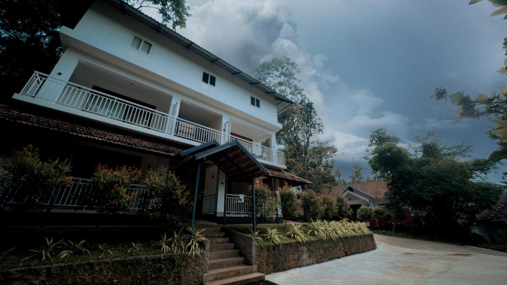 Vythiri Holiday Resort, Wayanad Kültér fotó